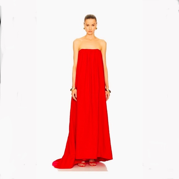 Sold HELSA crinkle pleated gown-sold out everywhere - Picture 3 of 13